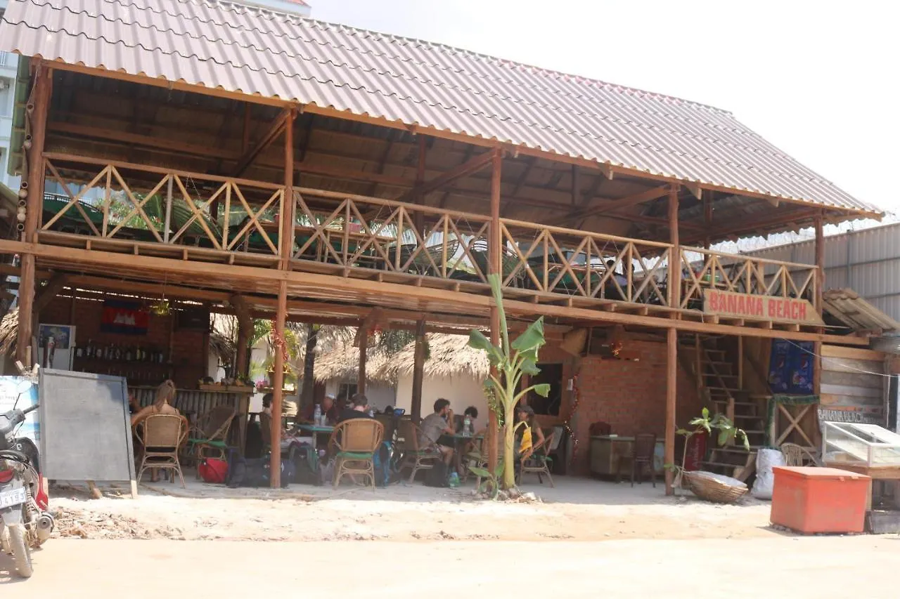Banana Beach Bungalow & Restaurant 0*, Сиануквиль