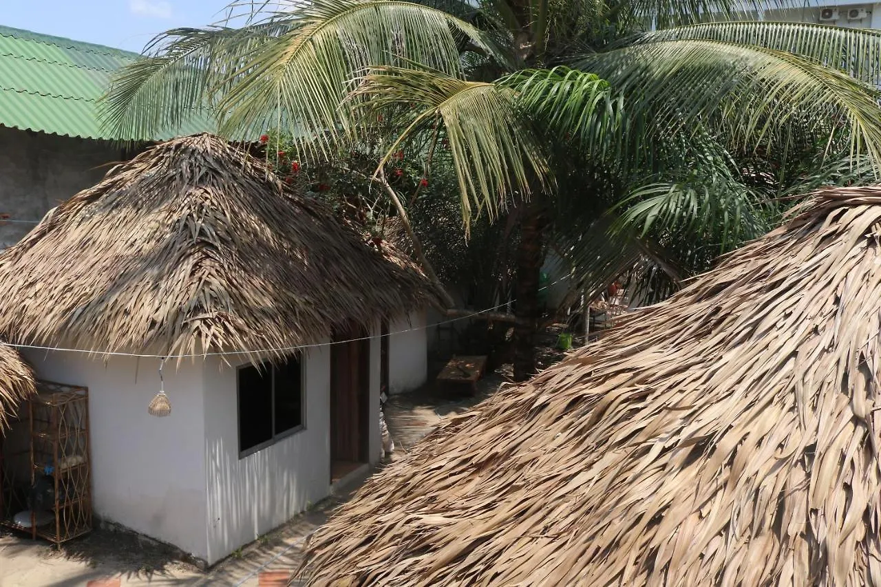 Banana Beach Bungalow & Restaurant 0*, Сиануквиль Камбоджа