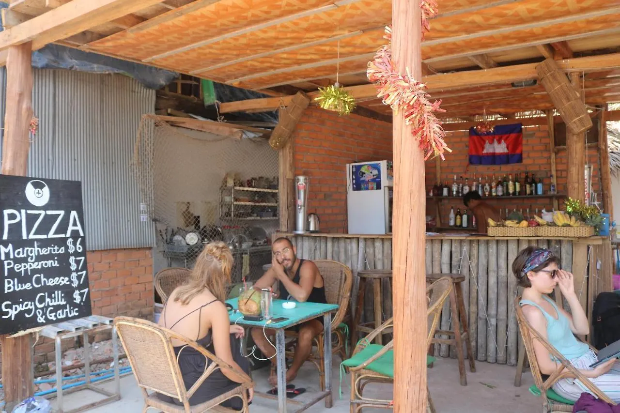 Апартаменты Banana Beach Bungalow & Restaurant Камбоджа