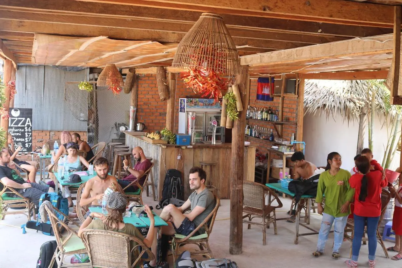 Banana Beach Bungalow & Restaurant 0*, Sihanoukville Cambogia